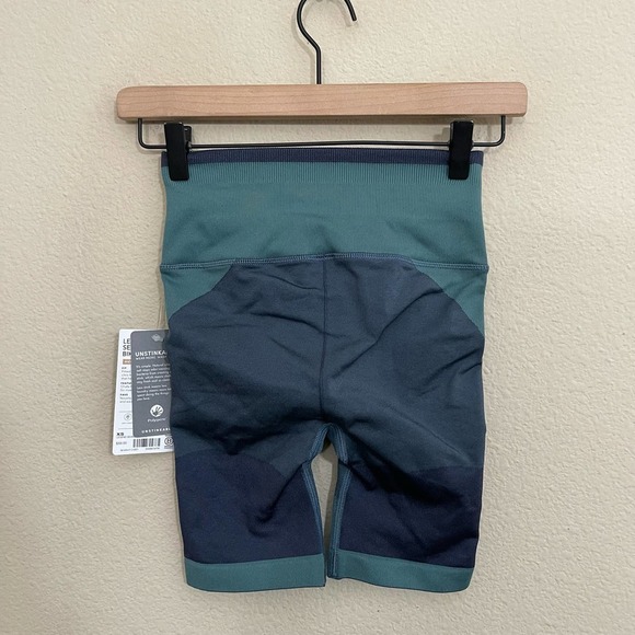 NEW Athleta Allyson Felix Legend Shine Seamless High-Rise Bike Short Green XS - Picture 10 of 11
